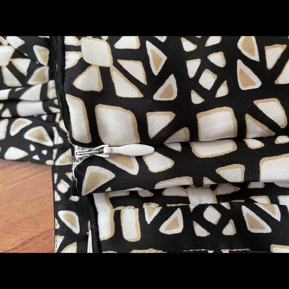 White House Black Market Dress - Picture 6 of 6